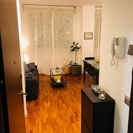 Portavenezia49 - Appartamento Milano Porta Venezia Con Jacuzzi Мілан Екстер'єр фото
